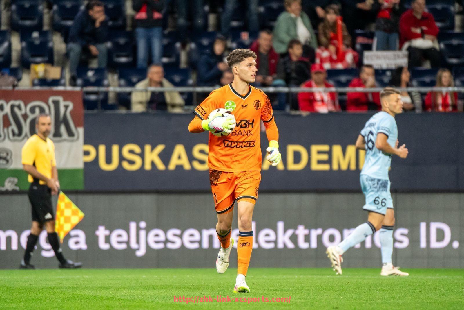 杏彩体育-世俱杯战术演练现场画面曝光：细节决定成败